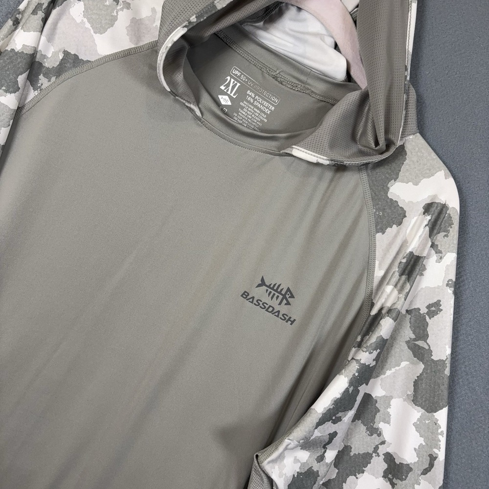 Bassdash Fishing Hoodie Mens 2XL Gray Camo Performance UPF 50+‎ Stretch